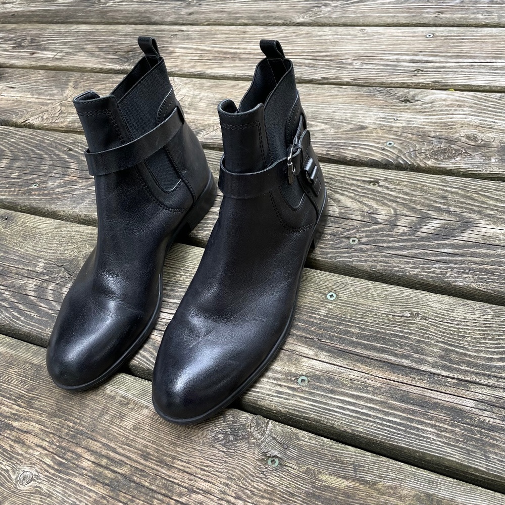 Franco Sarto Black Leather Chelsea Style Ankle Boots with Buckle - Picture 3 of 9